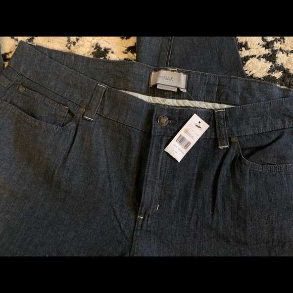 To The Max Indigo Dark Wash Jeans NWT size 18 - Picture 2 of 3